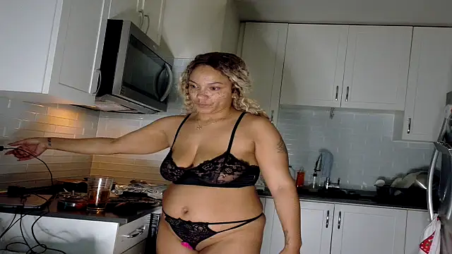 FreckleFaceBeauty: вебкам-шоу