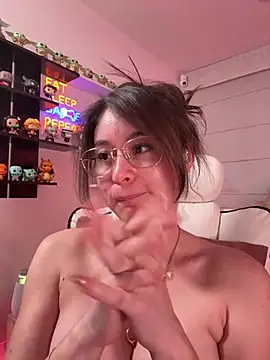 Sharon_07 即時 XXX 聊天