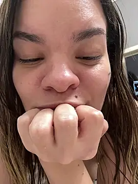 Chat XXX en directo de Zyrella