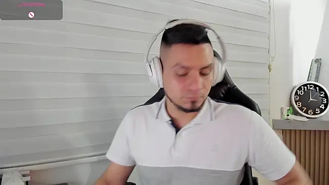 Rick_Adamsn Webbikameraesitys