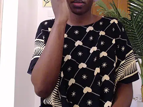 Chat +18 de black___ghodess ao vivo