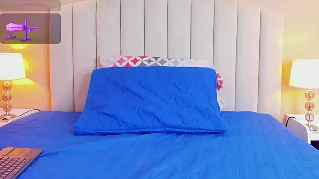 Chat +18 de Rachel_Donnelly ao vivo