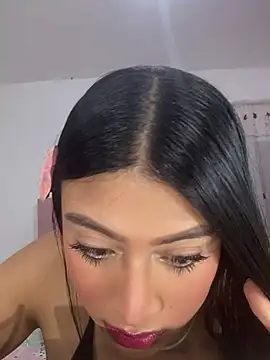 Chat +18 de GabrielaZuluaga ao vivo