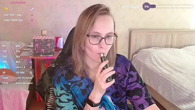 Agatha_Mott Adlı Modelin Canlı XXX Sohbeti