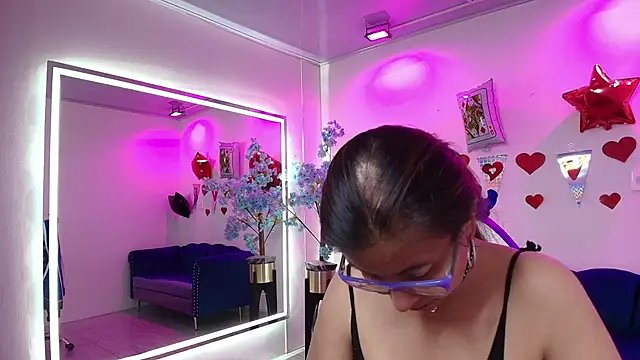 Chatroom XXX en direct de Amber__rouge