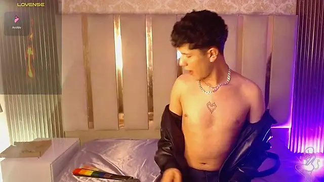 Chat +18 de estefan_tay ao vivo