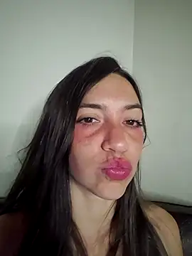 loveuu-baeのライブXXXチャット