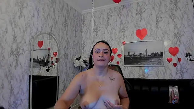 AlexandraMilff Chat XXX in diretta