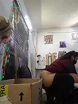 XXX chat uživo modela MyhixelAdanMhanzy