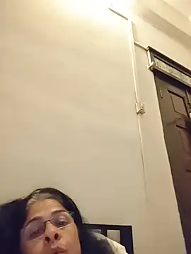 NakedMILFx: απευθείας συνομιλία ΧΧΧ