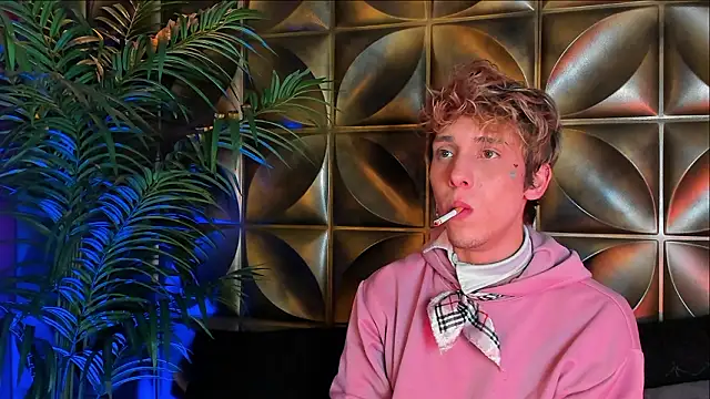 DannyParker_ Live XXX Chat