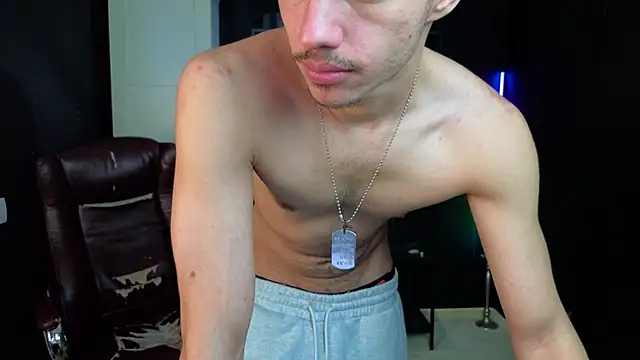 KaydenDrew Adlı Modelin Web Kamerası Şovu