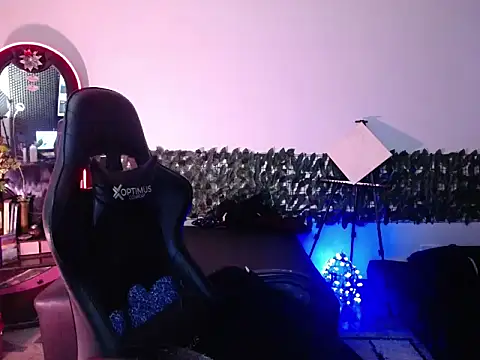 Anastasiabasst__ Adlı Modelin Canlı XXX Sohbeti