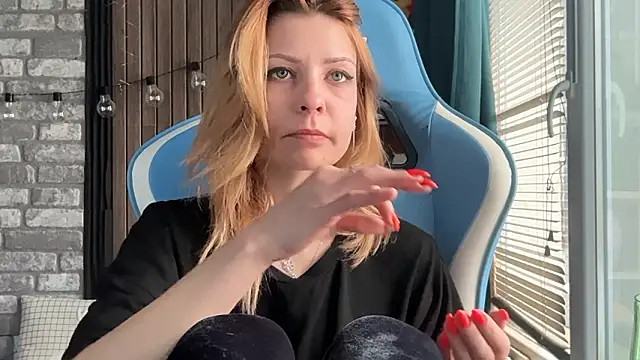 karo123421 – Live XXX-chat