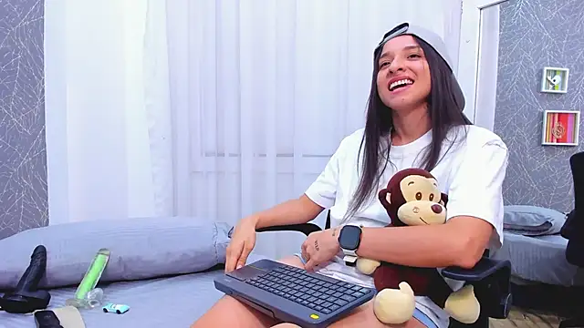 Chatroom XXX en direct de ViictoriiaSaenz