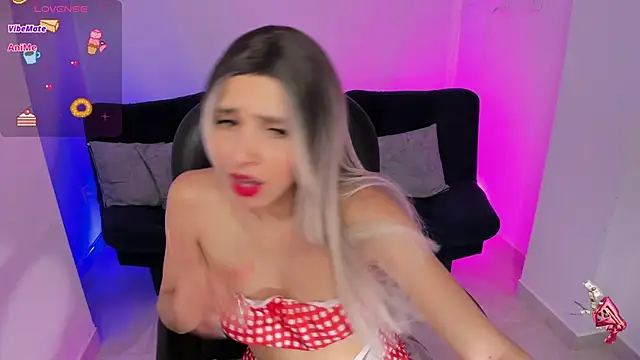 Czat XXX na żywo – emilly_smith_1