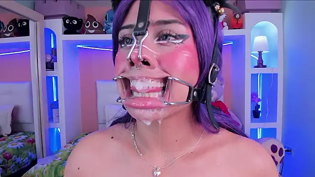 miss___megan Show Webcam