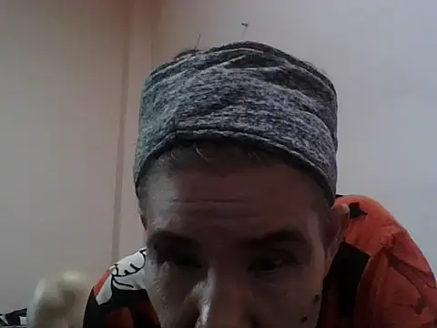 mariam1974 Adlı Modelin Canlı XXX Sohbeti