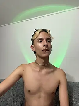 Dracco_Velour_'s Live XXX Chat