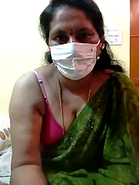 telugutrisha Adlı Modelin Web Kamerası Şovu