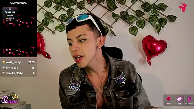 Prince_Apolon Webbikameraesitys