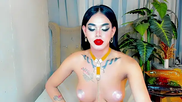 MochaliciousTransOnTop – webcam-show