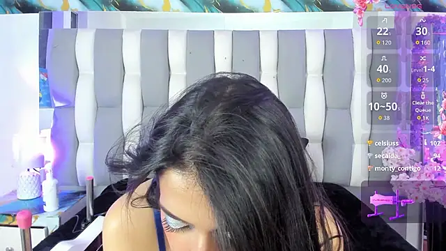 IsaDiiaz লাইভ XXX চ্যাট