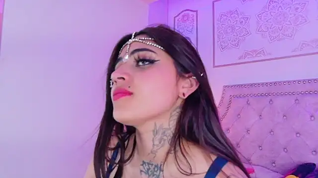 Cori_Paige – Naživo XXX chat