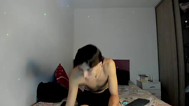 HeellBoy_ 即時 XXX 聊天