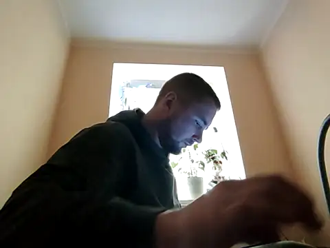 Vladyslav30 即時 XXX 聊天