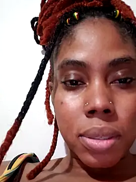 HONEYSWEETS_LIVE: онлайн-секс-чат