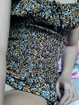 QueenSoreal 现场XXX聊天