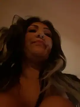 Živý XXX chat LittleMissEeve