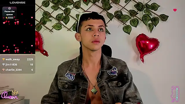 Pokazy przed kamerką – Prince_Apolo