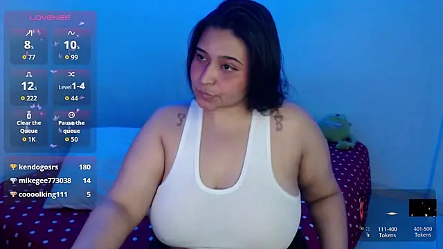 Alyson_17 লাইভ XXX চ্যাট