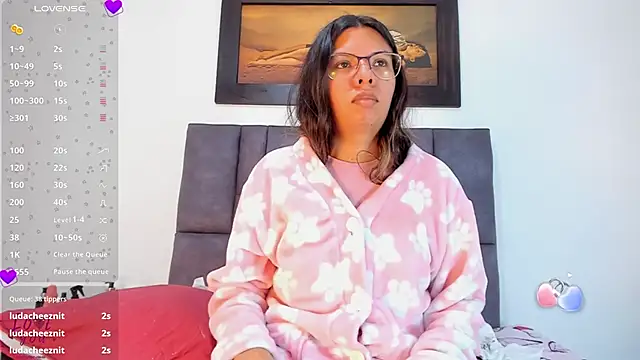 Vahiolet_smith – Live XXX-chat