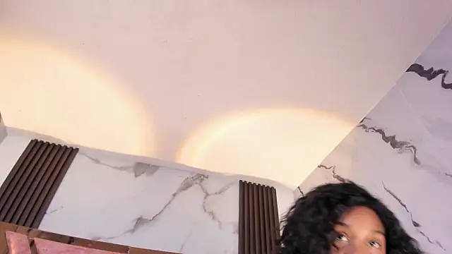 Chat XXX Live kandy_bronw