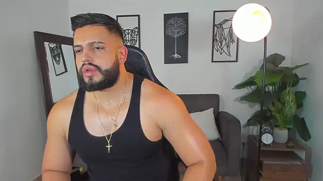 Justin_kingX7 Adlı Modelin Canlı XXX Sohbeti