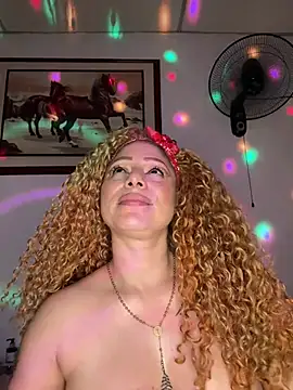 Czat XXX na żywo – xyarela_Hot