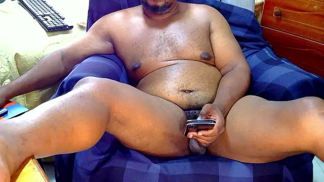 CharlesBlk-79 Adlı Modelin Canlı XXX Sohbeti