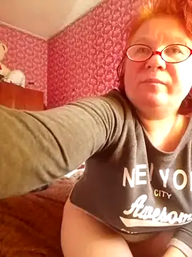 SquirrelFine Chat XXX in diretta