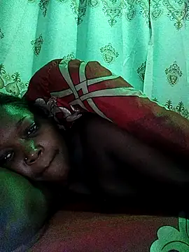 Sun_shyne22: διαδικτυακό σόου στην κάμερα