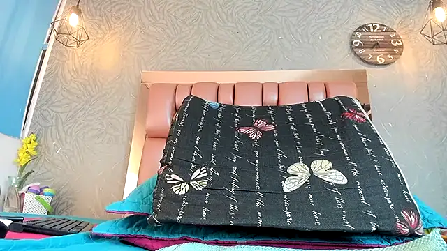 KOURTNEY-- Chat XXX live