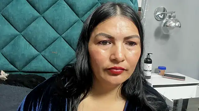 Živý XXX chat PENELOPELEWISs