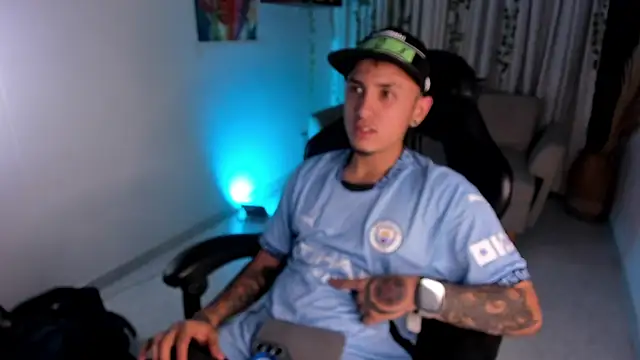 Czat XXX na żywo – ReyBigx