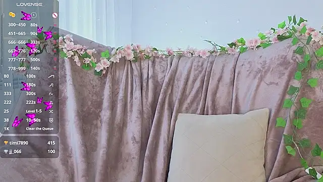 Živý XXX chat BlushinBloom