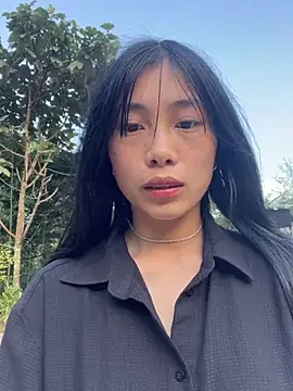 LyLyX09 Chat XXX in diretta