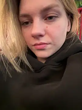 ValenciaShock Adlı Modelin Canlı XXX Sohbeti