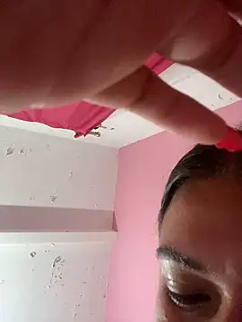 XXX chat uživo modela Maya_Manes