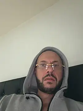 Chat XXX en directo de Guitccch